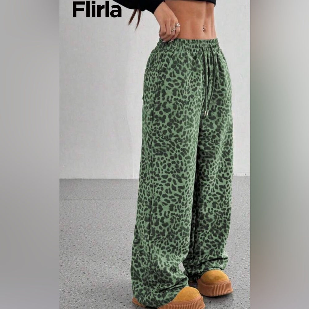 Green Leopard Print wide legged pants - size large